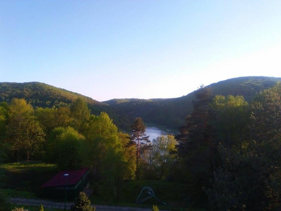Osrodek Wypoczynkowy " Bieszczady" Hotel Myczkowce Kültér fotó