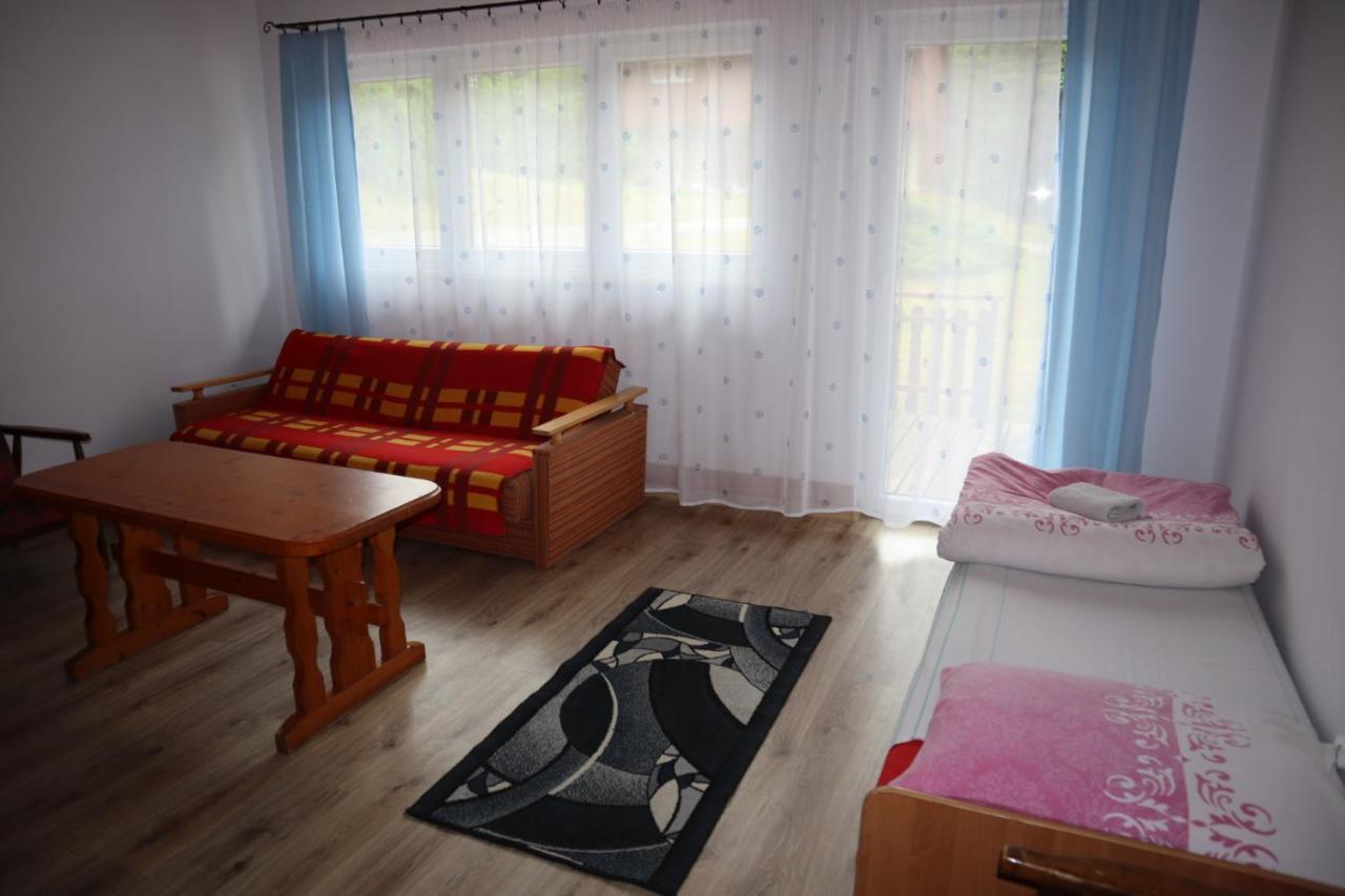 Osrodek Wypoczynkowy " Bieszczady" Hotel Myczkowce Kültér fotó