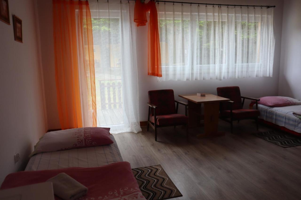 Osrodek Wypoczynkowy " Bieszczady" Hotel Myczkowce Kültér fotó