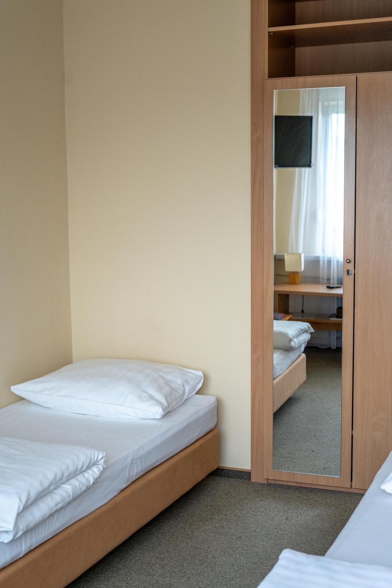 Osrodek Wypoczynkowy " Bieszczady" Hotel Myczkowce Kültér fotó