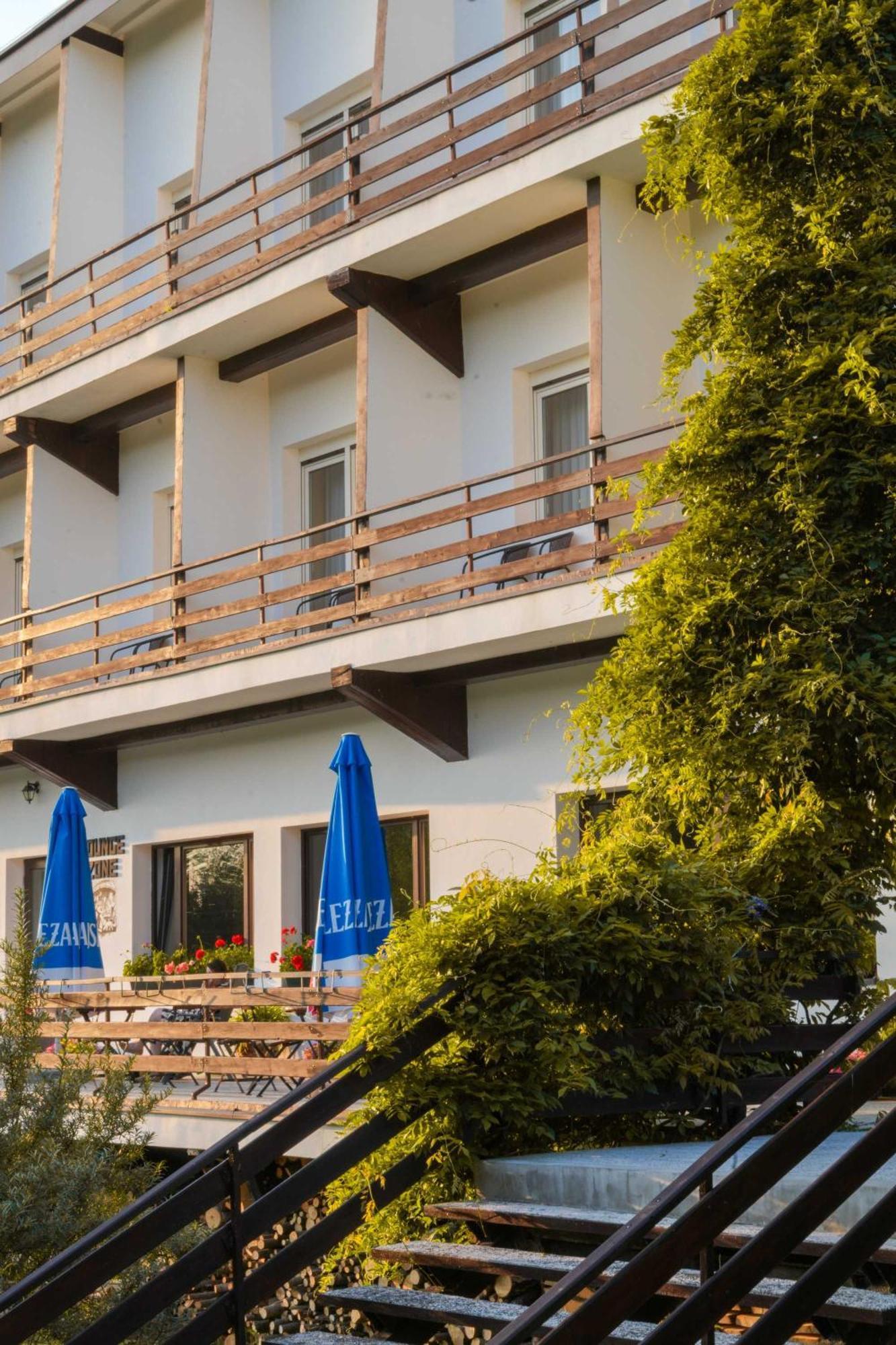 Osrodek Wypoczynkowy " Bieszczady" Hotel Myczkowce Kültér fotó